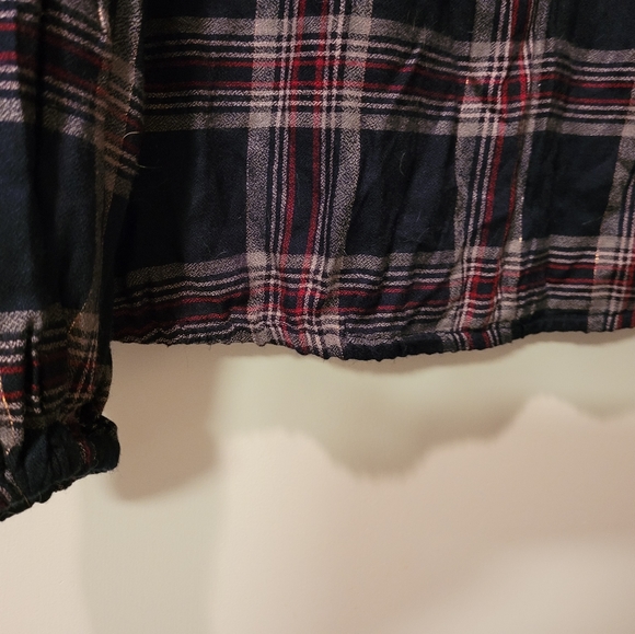 Shirt - Picture 4 of 5